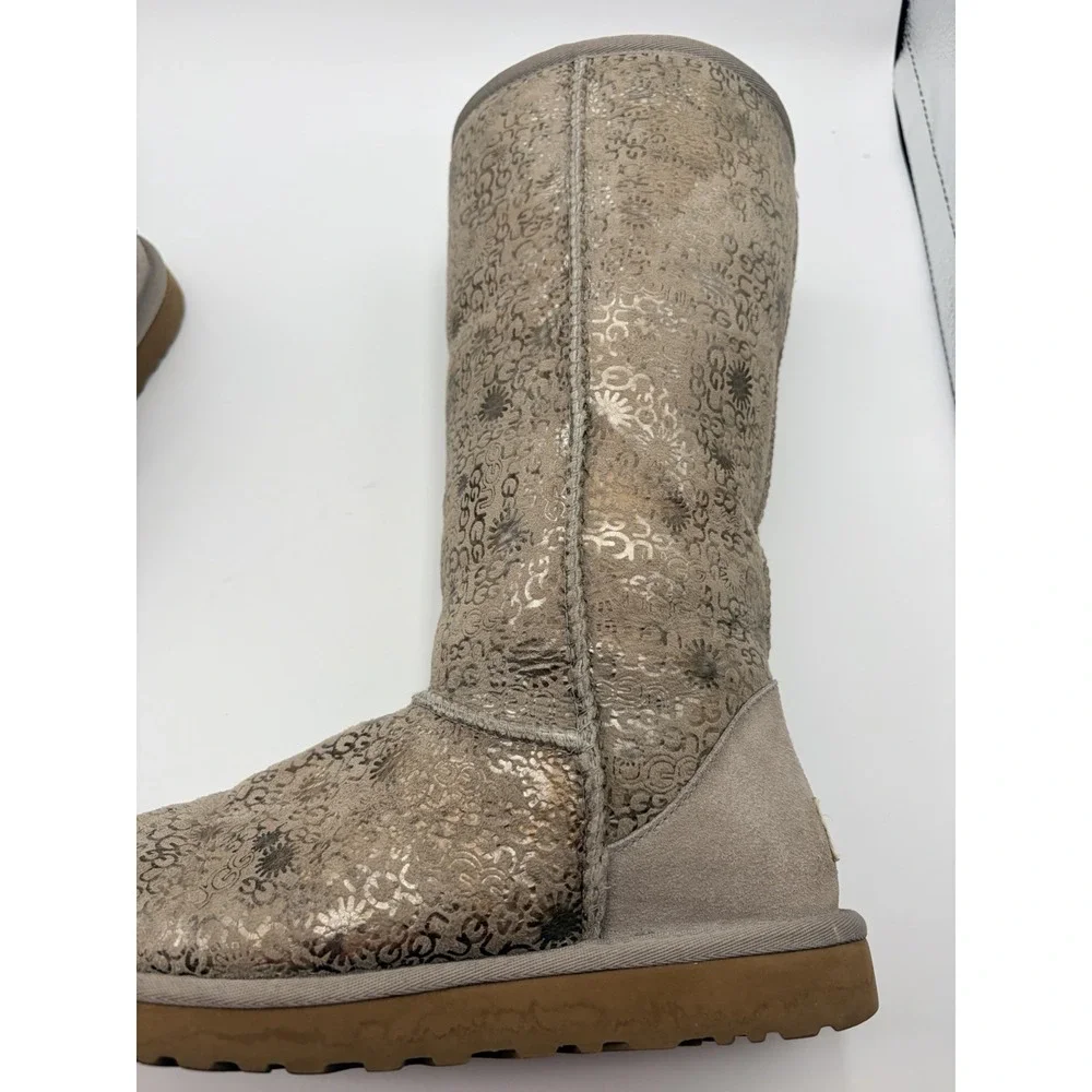 UGG Australia Women's Classic Tall Boots Gray Suede Sheepskin Winter Size 8W